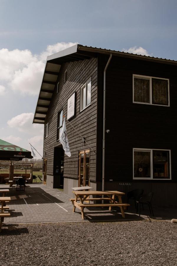 De La Rue Vakantiesuites Sleeuwijk Exterior foto